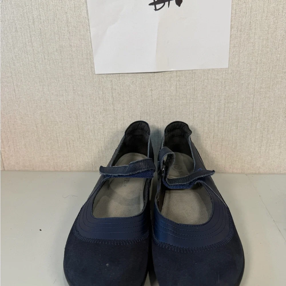 NAOT Kirei 41/ 10 Navy Blue Suede + Leather‎ Mary Janes Flats Comfort Shoes